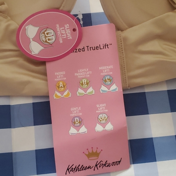 Bras - Picture 4 of 4